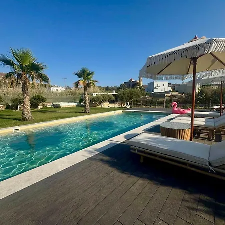 Loretta With Pool, Jacuzzi And Garden Villa *