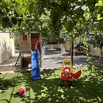 Loretta With Pool, Jacuzzi And Garden * Posidhonia (Syros)