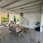 Loretta With Pool, Jacuzzi And Garden Вилла Posidhonia (Syros)