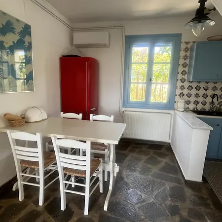 Loretta With Pool, Jacuzzi And Garden 别墅 *