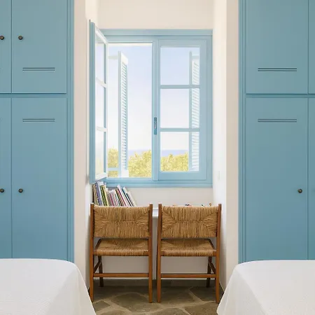 Loretta With Pool, Jacuzzi And Garden * Posidhonia (Syros)