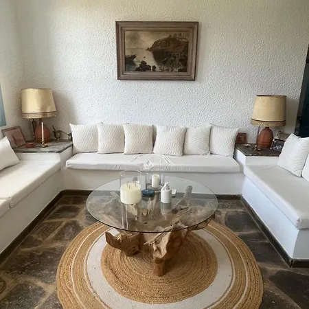 Loretta With Pool, Jacuzzi And Garden