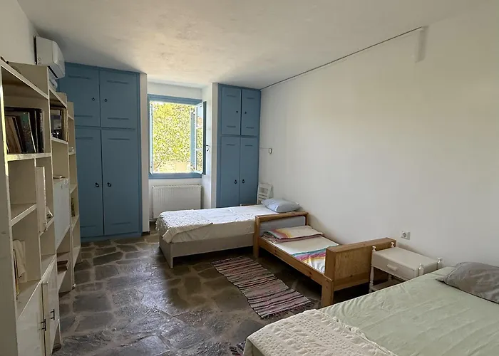 Villa Loretta With Pool, Jacuzzi And Garden *