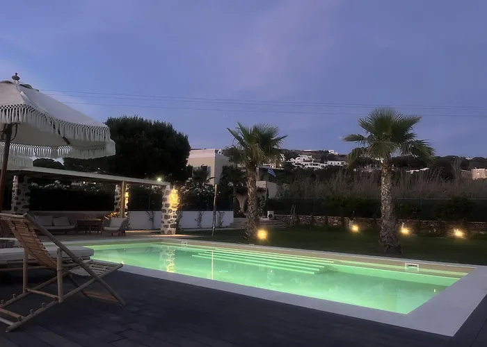 Loretta With Pool, Jacuzzi And Garden Villa