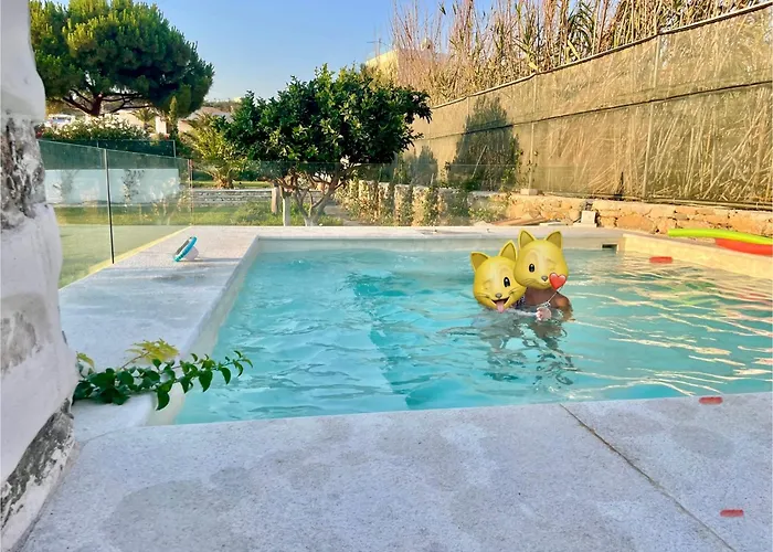 Loretta With Pool, Jacuzzi And Garden *