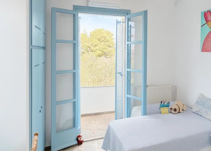 Loretta With Pool, Jacuzzi And Garden *