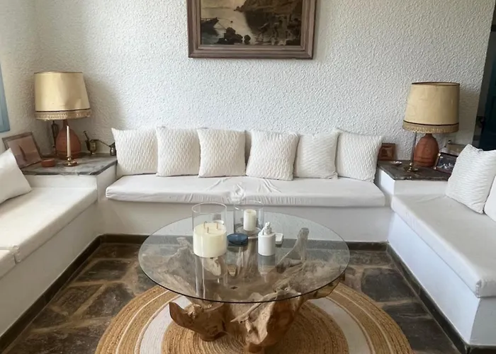 Loretta With Pool, Jacuzzi And Garden