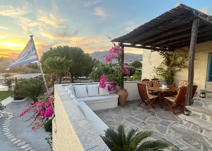 Loretta With Pool, Jacuzzi And Garden Villa Posidhonía